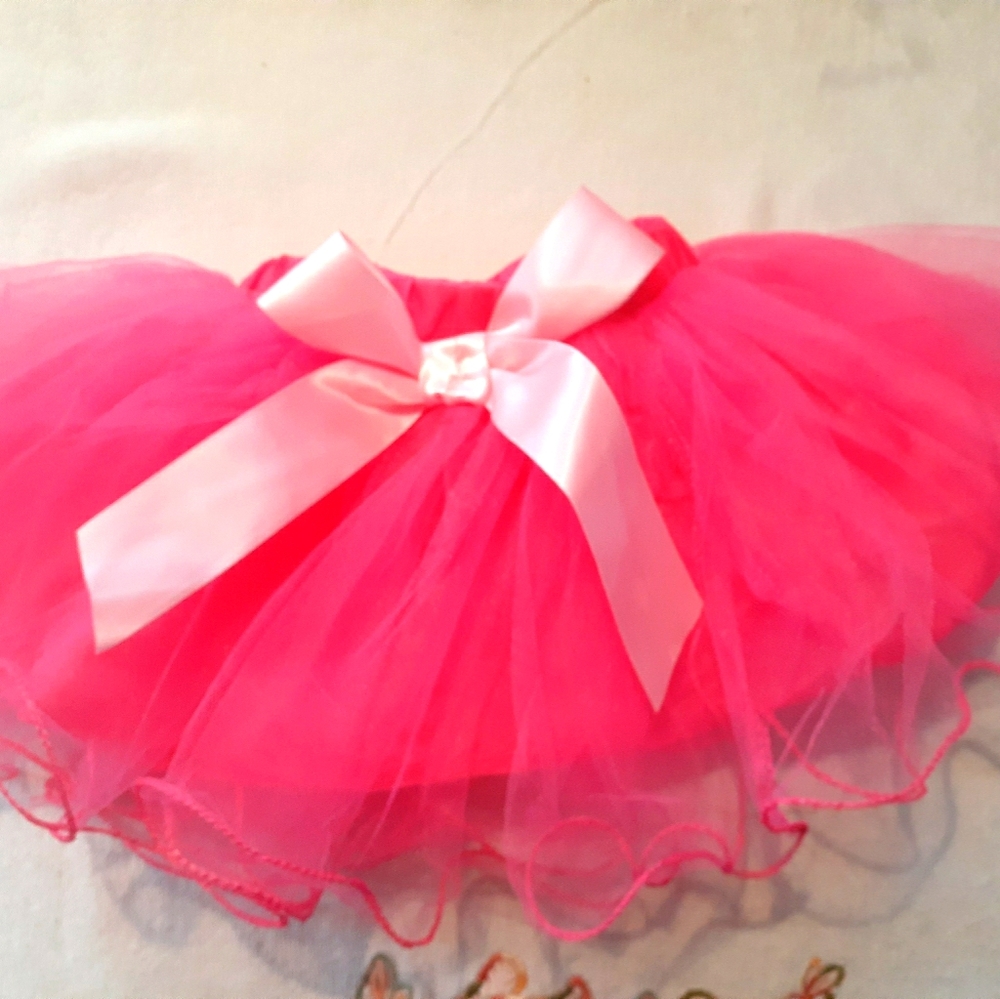 Tutu skirt baby size 3-12 months, hot pink color